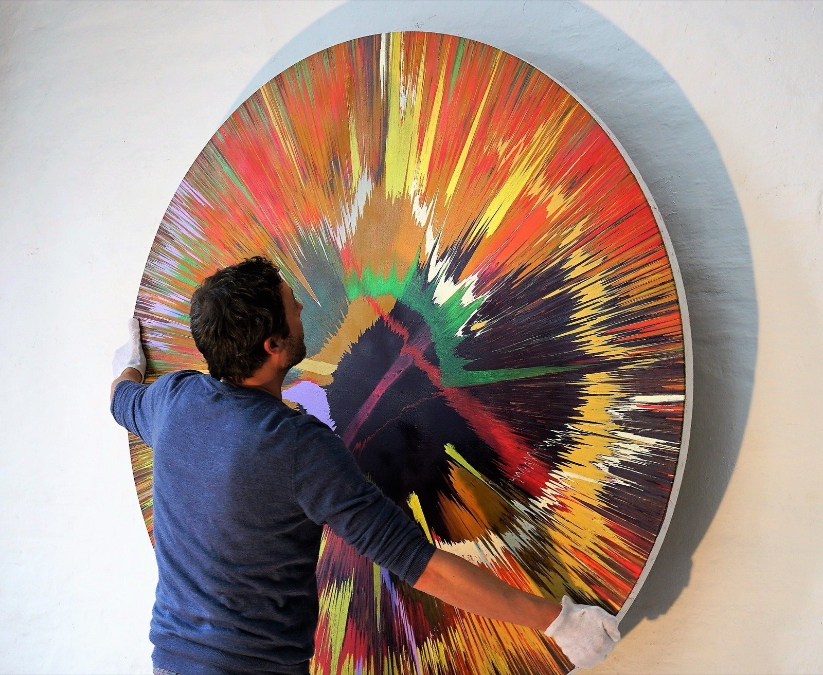 Spin-Painting in der Ausstellung